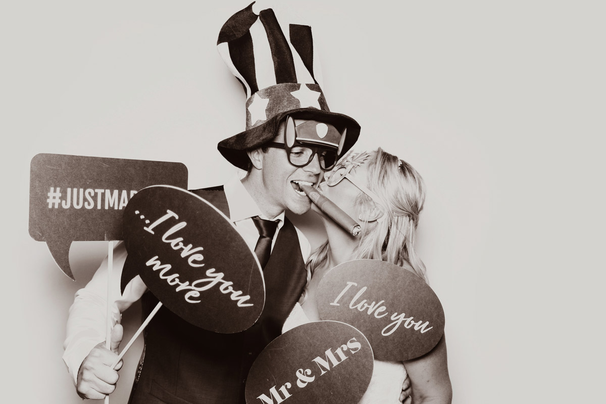 800 x 1200 Photo Booth Hire